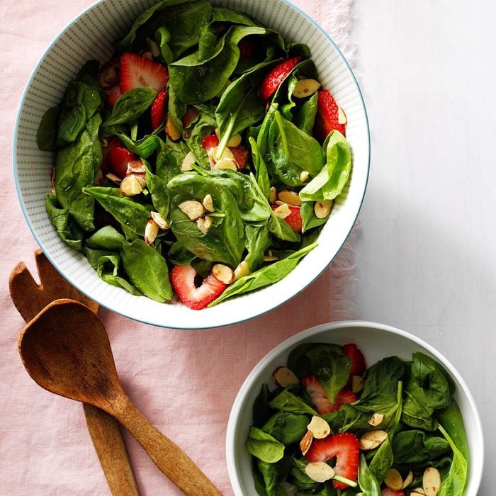 Almond Strawberry Salad Exps Sdam17 31859 B12 02 2b 7