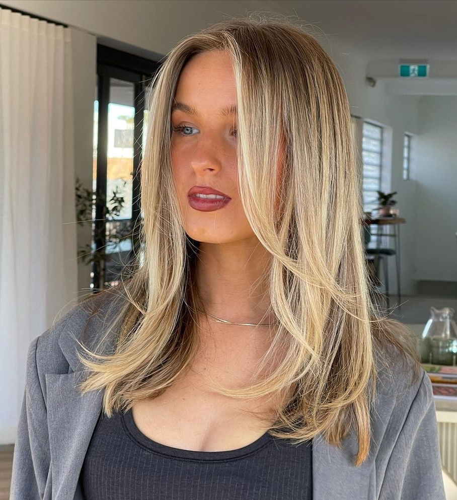 Butterfly Layers for Straight Hair