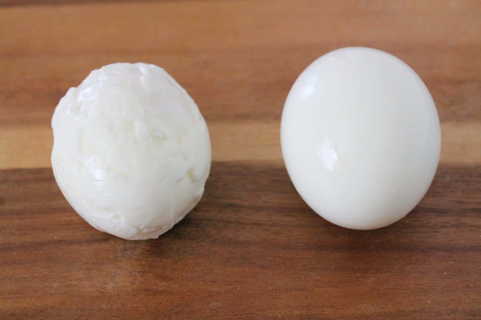 How to Boil Eggs: peeled eggs smooth vs lumpy