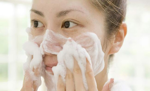 Hướng dẫn thứ tự các bước chăm sóc da ban ngày và đêm "chuẩn không cần chỉnh" 4