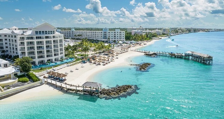 hard-rock-hotel-and-casino-punta-cana-pool-side