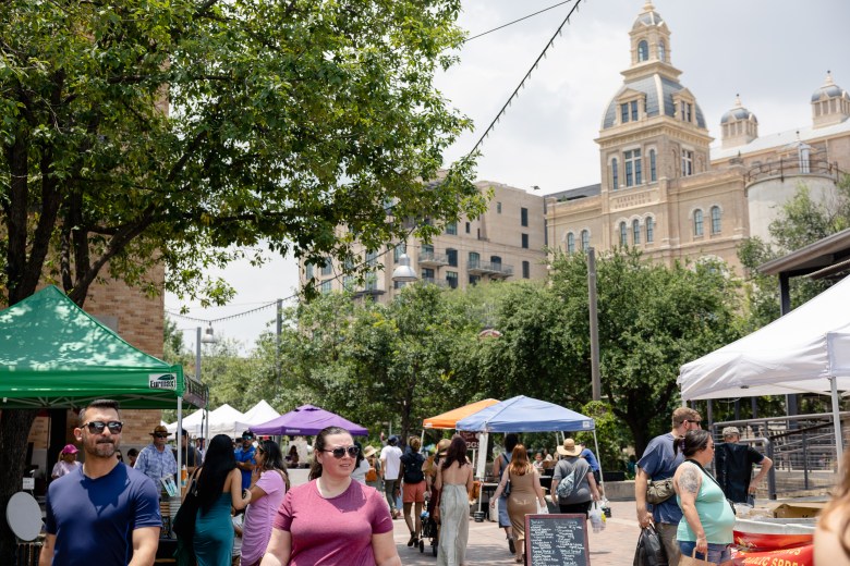 The Pearl Farmer's Market on Saturday and Sunday offers the opportunity to source local and sustainable ingredients for meals.